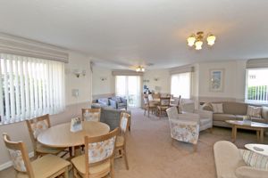 RESIDENTS LOUNGE- click for photo gallery
